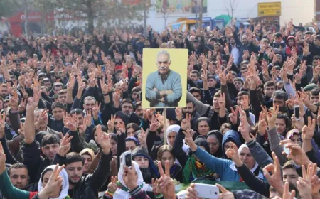 Buroya Hiqûqê ya Sedsalê: Nefreta li dijî birêz Ocalan nefreta li dijî gelê Kurd e