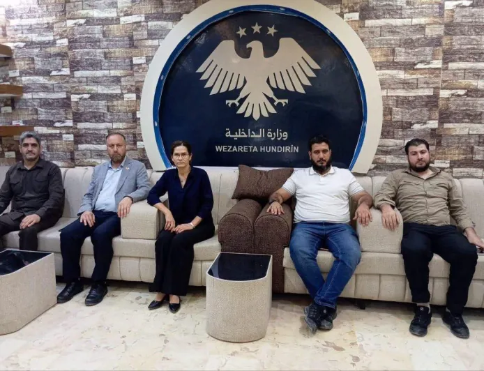 Îlham Ehmed li Kobanê rewş nîqaş kir û avakirina komîteyeke lêpirsînê ragihand