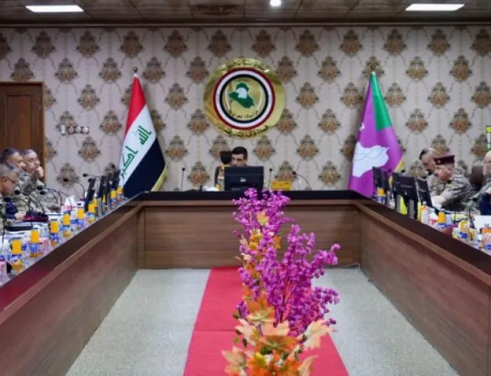 Şandeya leşkerî ya Iraqê serdana Şengalê kir
