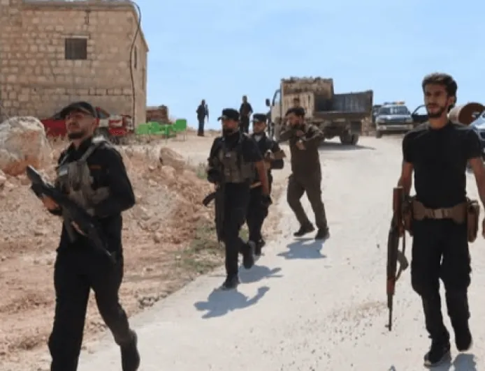 Li gundewarê Dêr Hafir pevçûnek derket; kuştî û birîndar çêbûn