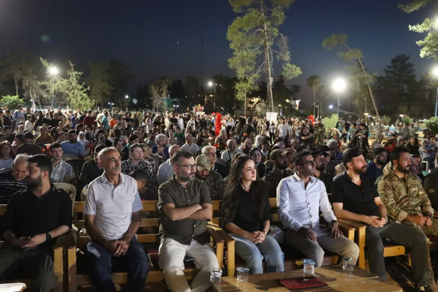 Parka Giştî ya Qamişloyê piştî xebatên sererastkirinê hat vekirin