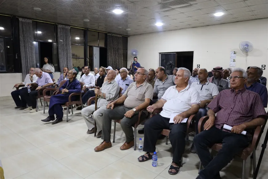 Li Hesekê şevbuhêrkek helbestan hat lidarxistin