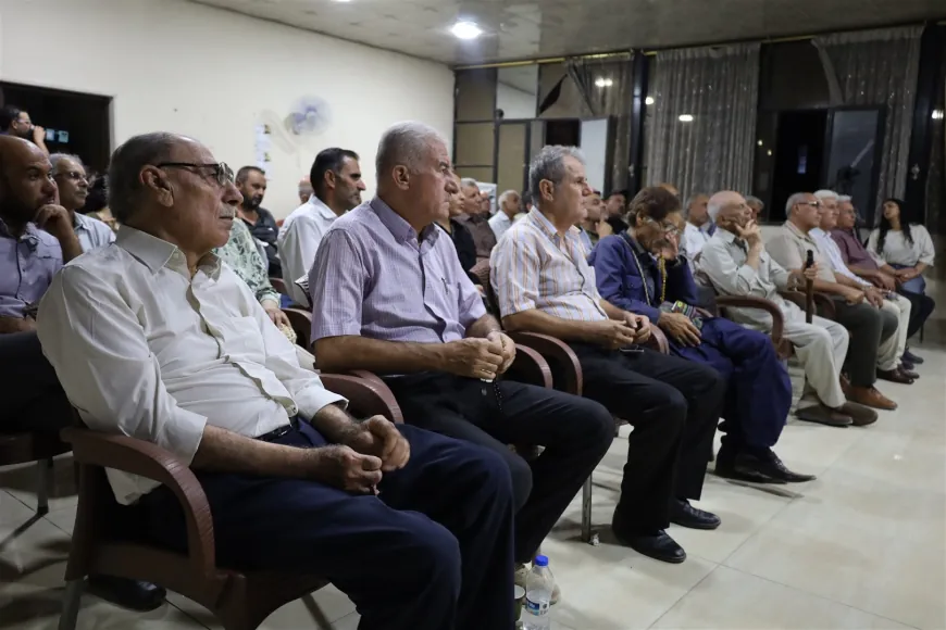 Li Hesekê şevbuhêrkek helbestan hat lidarxistin