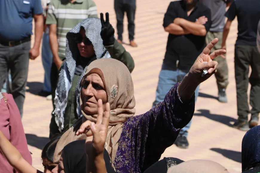 Endamê Hêzên Ewlekariya Hundirîn şehîd Elî Şêxê spartin axê
