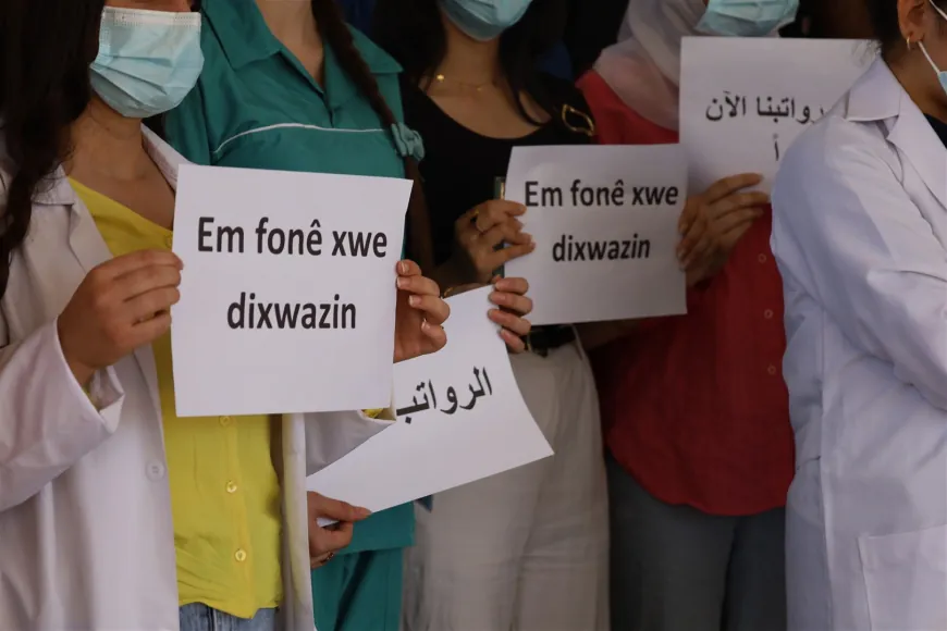 Li Hesekê karmendên tenduristiyê xwepêşandan li dar xist