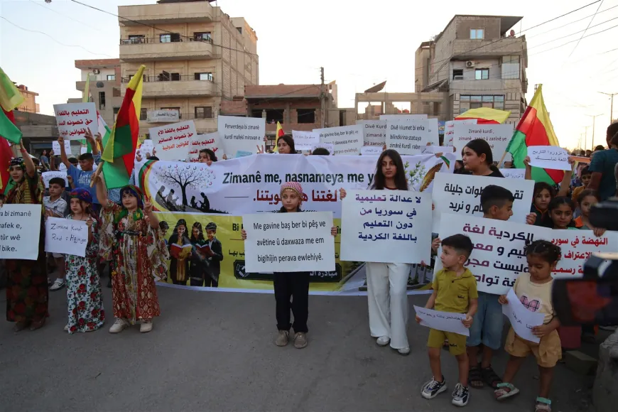Xwendekar û malbatên wan daxwaza mafê zimanê xwe kir