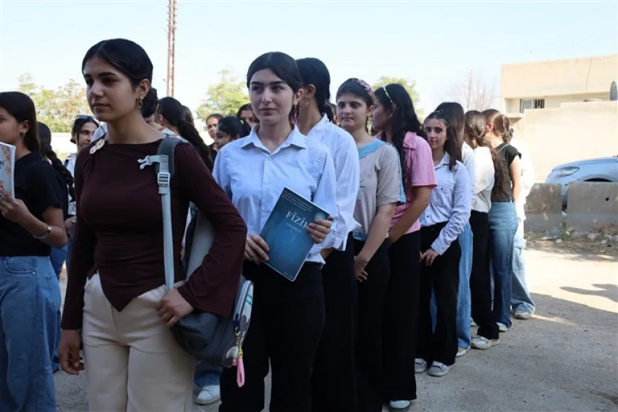 ‘Bila xwendin li dibistanan bi zimanê kurdî be’
