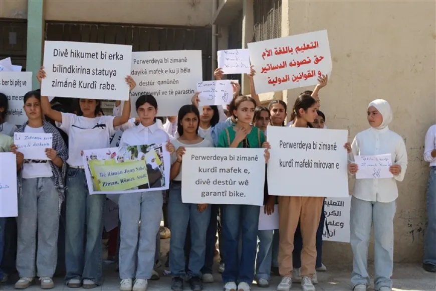 Xwendekar û mamosteyan daxwaza zimanê kurdî kir