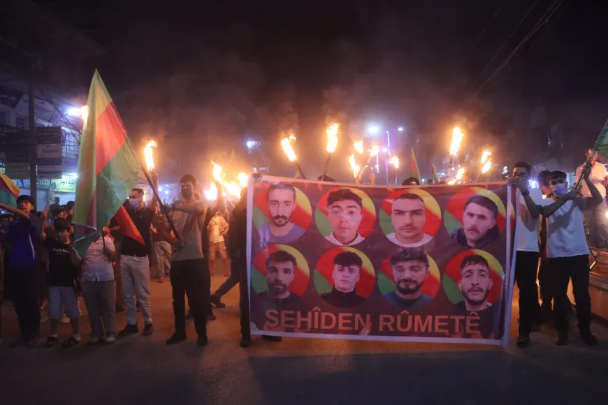 Şehîd Sîpan û şehîdên Kobanê bi meşeke meşalayî hatin bibîranîn