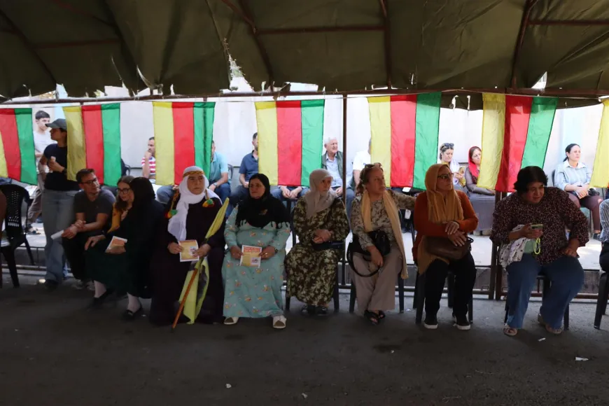 Li Dêrikê û Amûdê xwepêşandanên ji bo perwerdeya bi zimanê kurdî
