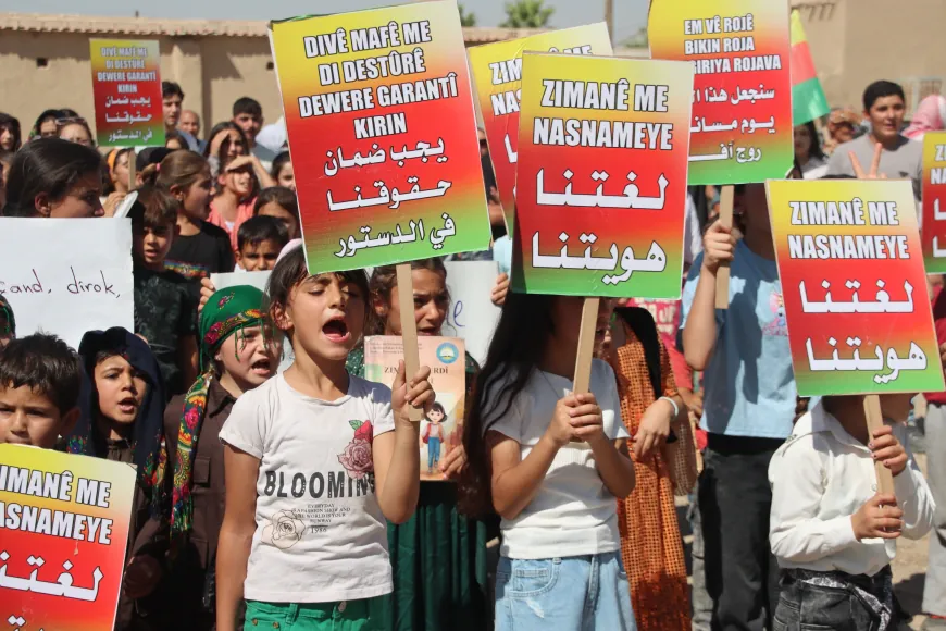Li Dêrikê û Amûdê xwepêşandanên ji bo perwerdeya bi zimanê kurdî