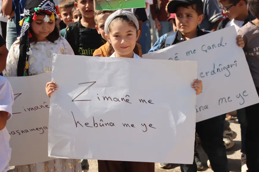 Ji bo daxwaza perwerdeya bi zimanê kurdî çalakî didomin