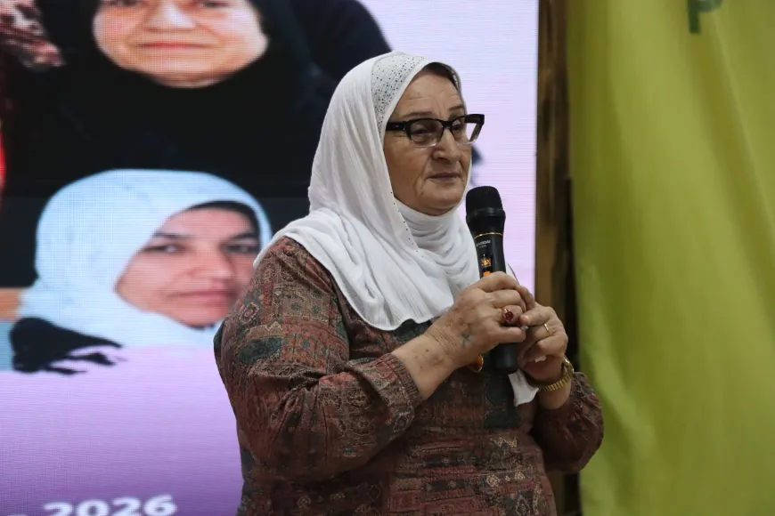 Pirtûka "Li ser rêya azadiyê" hate îmzekirin