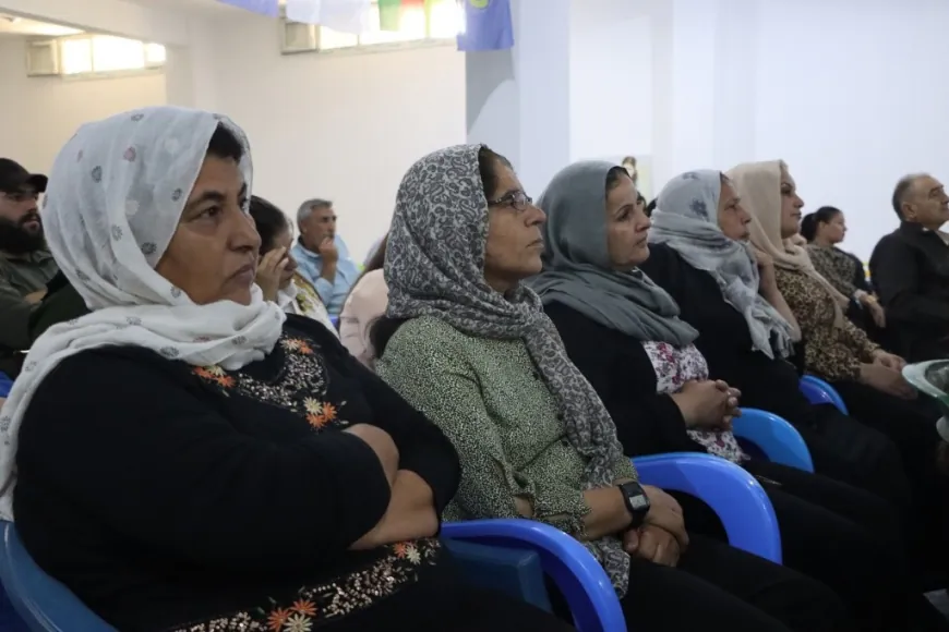 Li Kobanê di salvegera PYD`ê de soza domandina têkoşînê hat dayîn