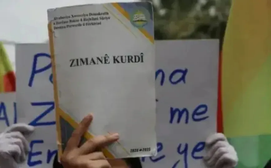 ‘Divê her pêkhateyek bi zimanê xwe yê dayikê bixwîne’