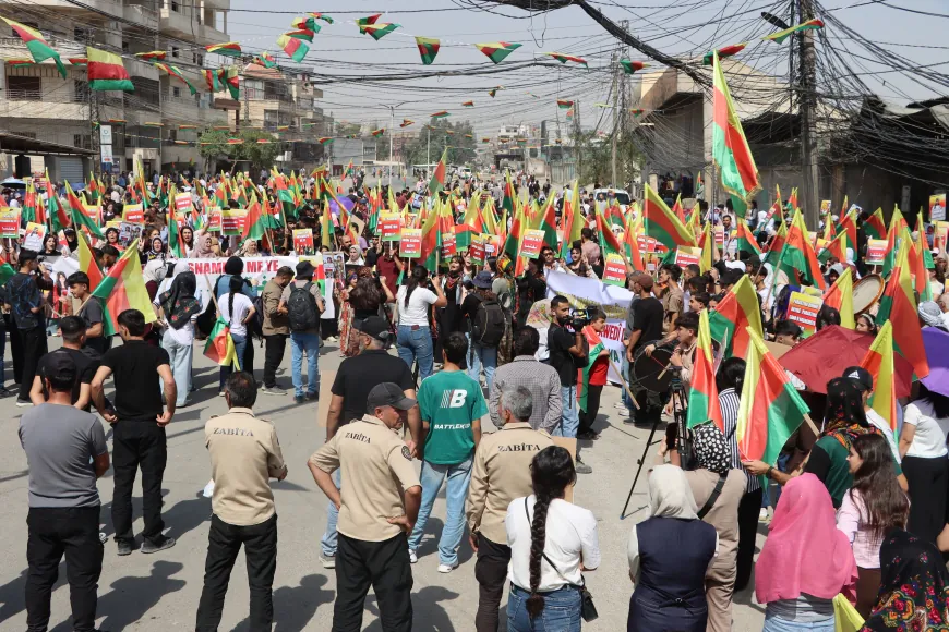 Çalakiya ‘Zimanê me nasnameya me ye’: Zimanê kurdî destkeftiyeke Şoreşa Rojava ye