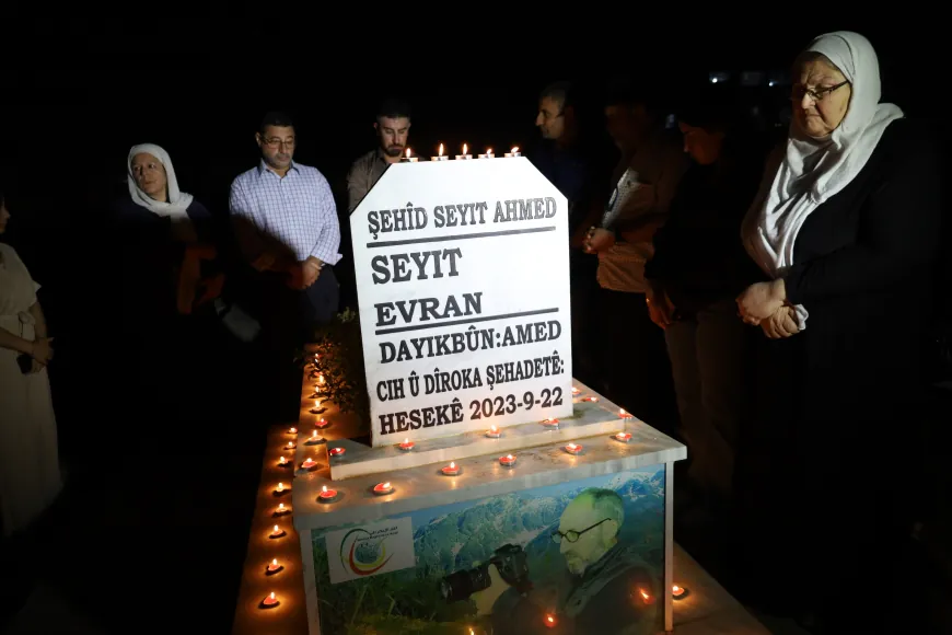 Rojnamevan Seyîd Evran li ser gora xwe hat bibîranîn