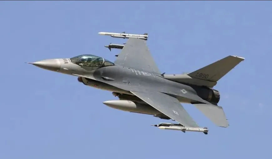 Balafireke F-16 li baregeha hewayî ya Amerîkayê ya Almanyayê ket