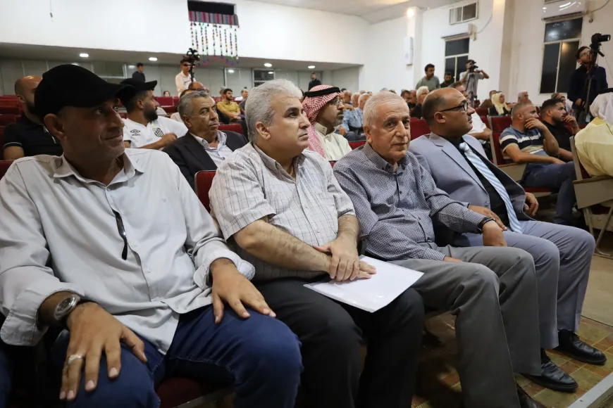Li Qamişloyê şevbuhêrkek helbestan