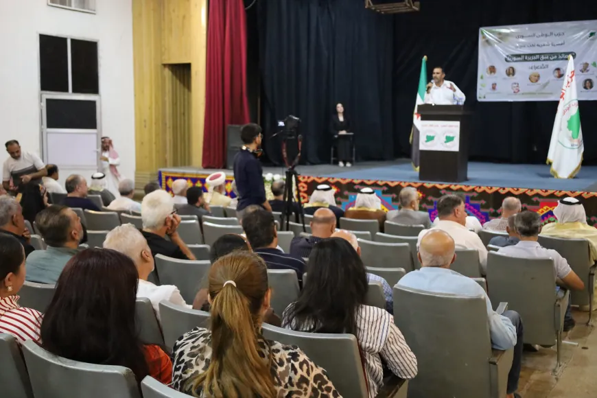 Li Qamişloyê şevbuhêrkek helbestan