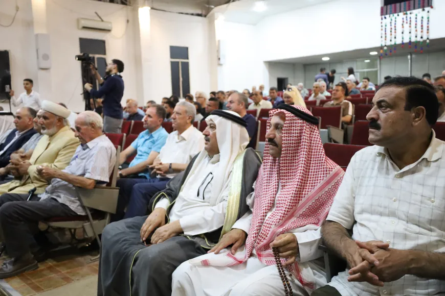 Li Qamişloyê şevbuhêrkek helbestan