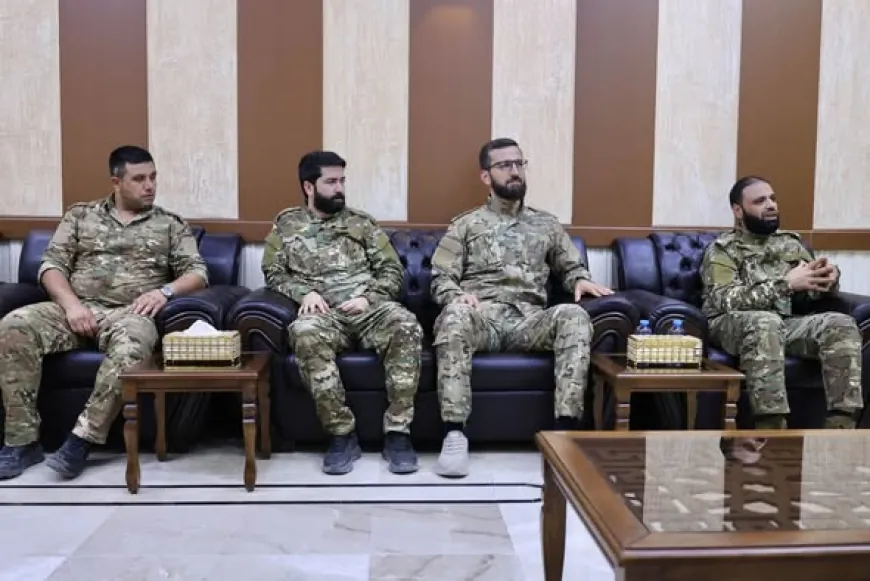 Parêzgarê Hesekê û şandeyek ji Wezareta Parastinê civiyan