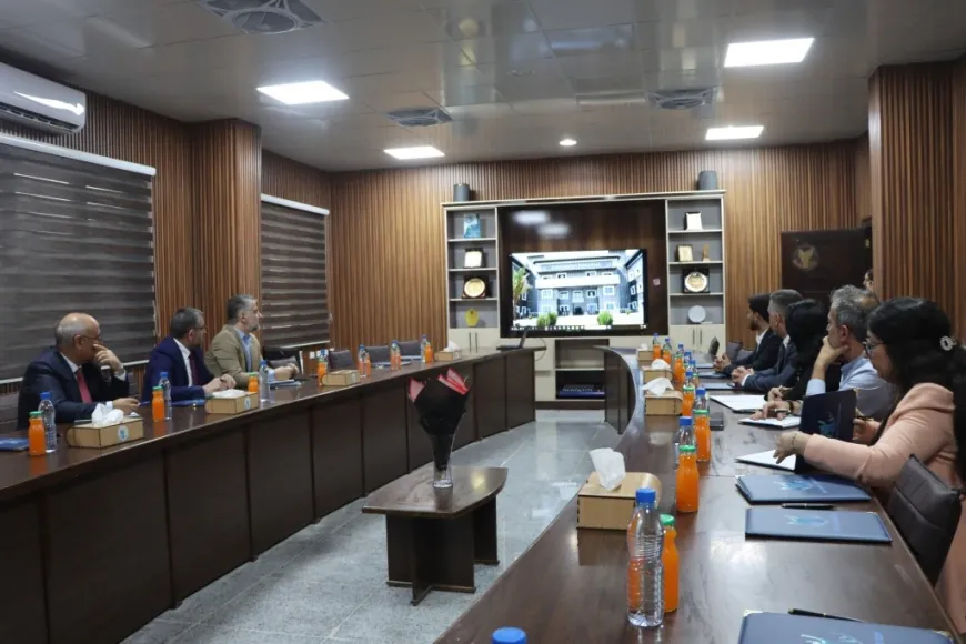 Şandeyek Wezareta Xwendina Bilind serdana Zanîngeha Kobanê kir