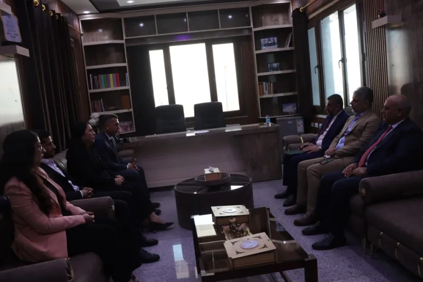 Şandeyek Wezareta Xwendina Bilind serdana Zanîngeha Kobanê kir