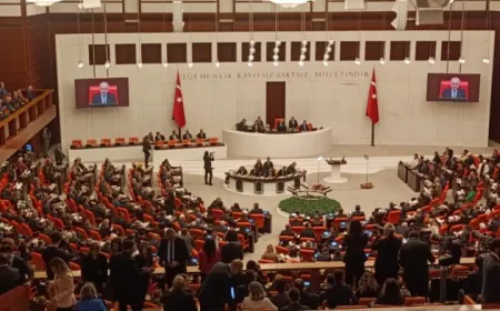 Numan Kurtulmuş: Pêdivî bi destûreke bingehîn a demokratîk heye
