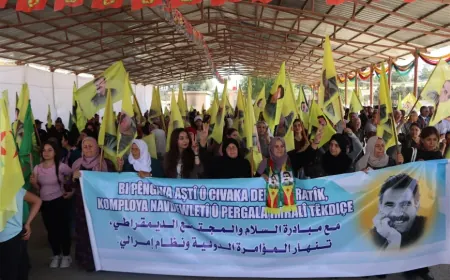 Xwepêşandana li Dêrikê: Heyanî Rêbertî bi fîzîkî azad bibe em ê tê bikoşin