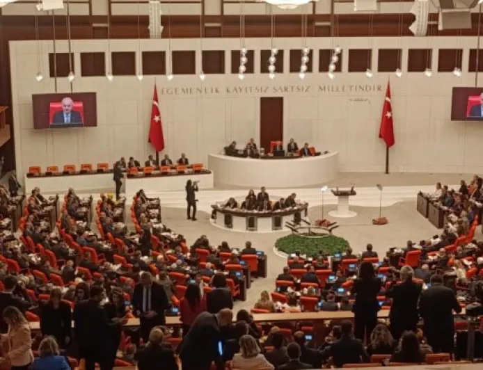 Numan Kurtulmuş: Pêdivî bi destûreke bingehîn a demokratîk heye