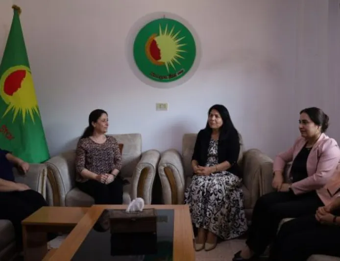 MSD`ê bi saziyên siyasî û civakî yên jinan re hevdîtin kir