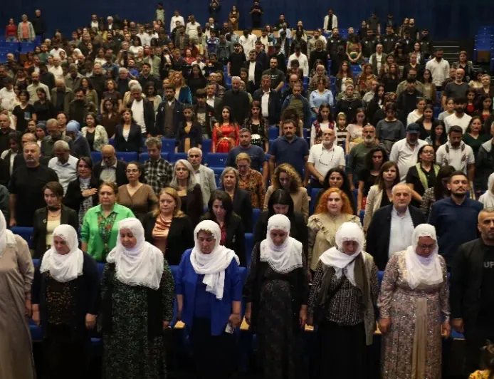Xelatên Rojnamevaniya Jinan ên Gurbetellî Ersoz hatin dayîn