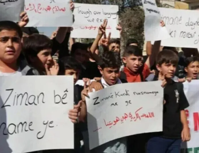 9 rêxistinên ji Rojhilat û Îranê ji bo naskirina zimanê Kurdî bang kirin