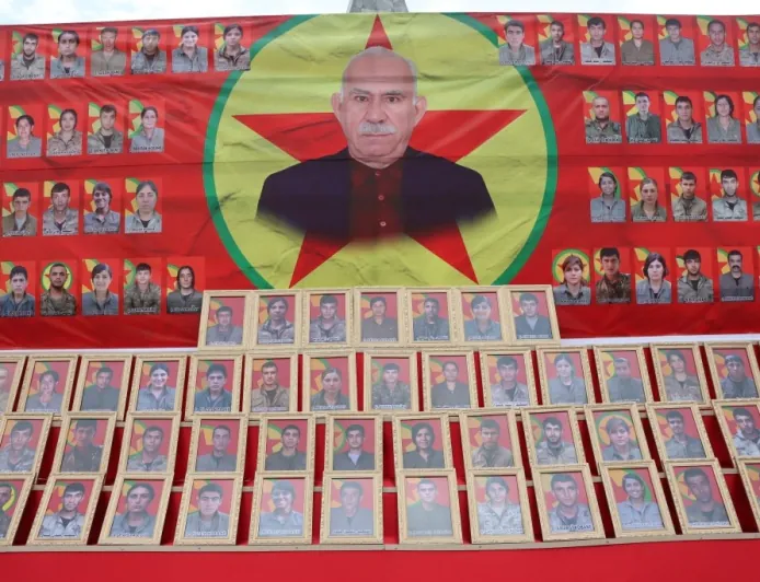 Di bîranîna 69 şehîdan de bi hezaran soza şopandina rêya şehîdan da