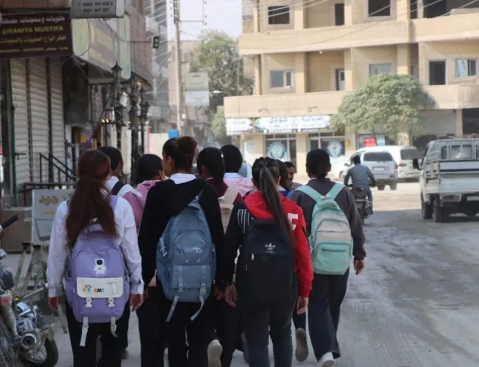 Xwendekarên Kobanê: Divê zimanê kurdî bibe zimanekî fermî