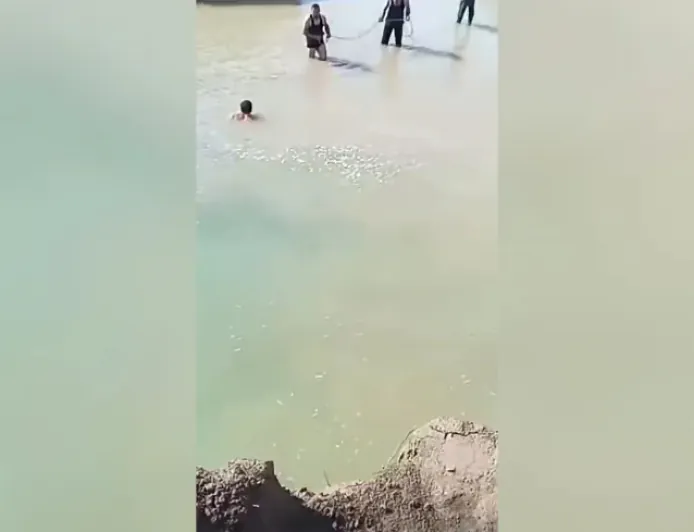 Li gundewarê Til Birak 4 zarok noqî avê bûn