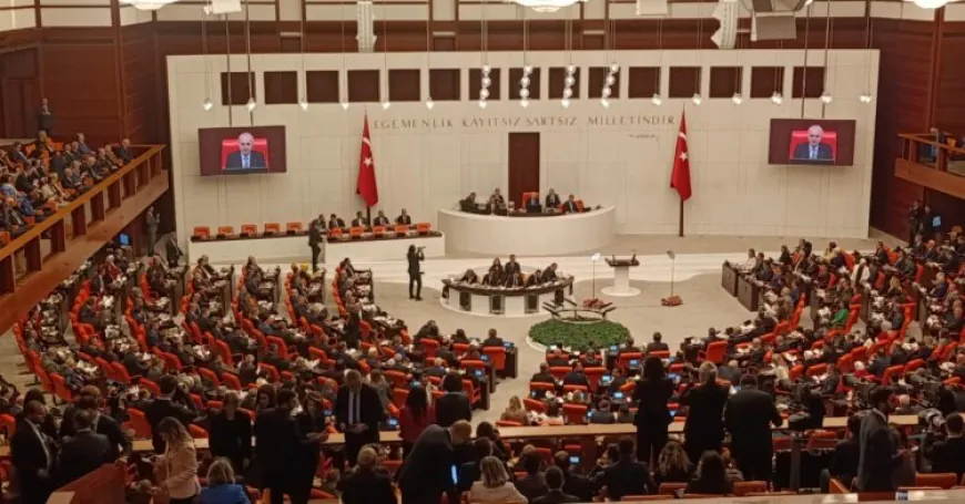 Numan Kurtulmuş: Pêdivî bi destûreke bingehîn a demokratîk heye