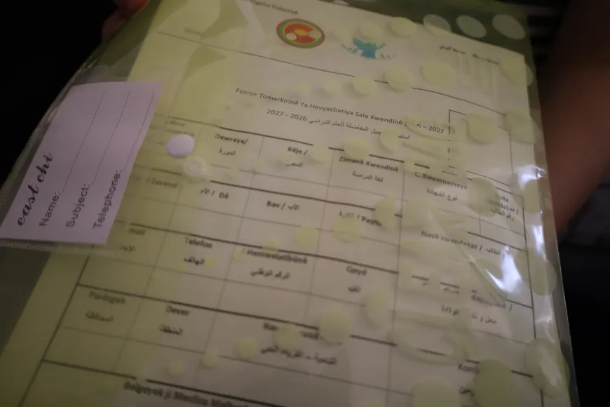 Xwendekaran dest bi serlêdanên tomarkirina li hevyazbariya zanîngeha Rojava kir