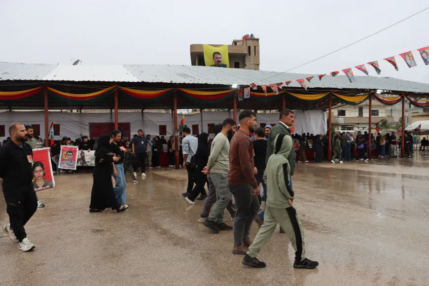 Li Dêrikê roja yekemîn a sersaxiya malbatên 19 gerîlayan bi dawî bû
