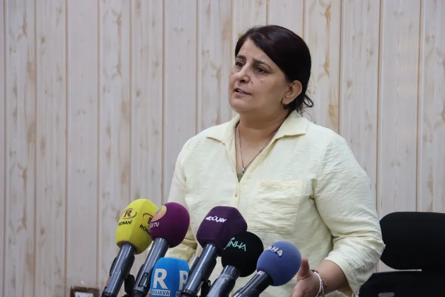 YRJ’ê bi boneya Roja Rojnamegeriyê ya Jinên Kurd panelek li dar xist