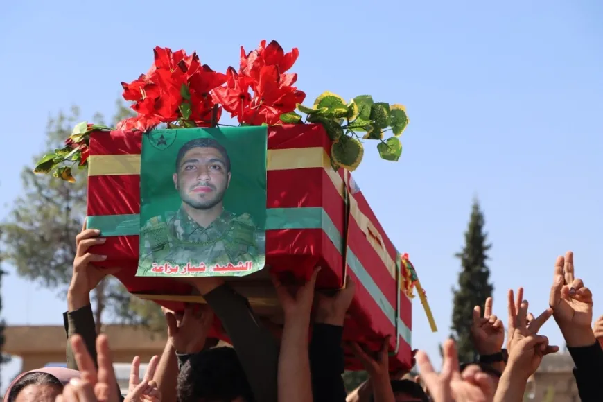 Şêniyên Kobanê cenazeyên 2 şehîdan spartin axê