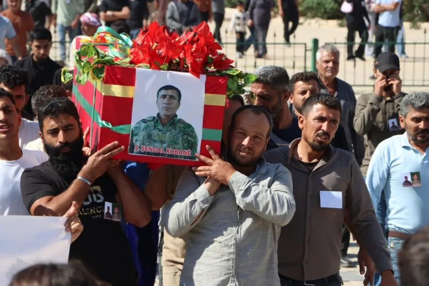 Şêniyên Kobanê cenazeyên 2 şehîdan spartin axê