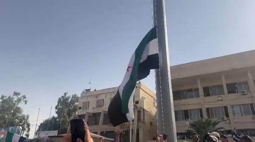 Li qada Aştiyê ya Hesekê ala Sûriyeyê hat hildan