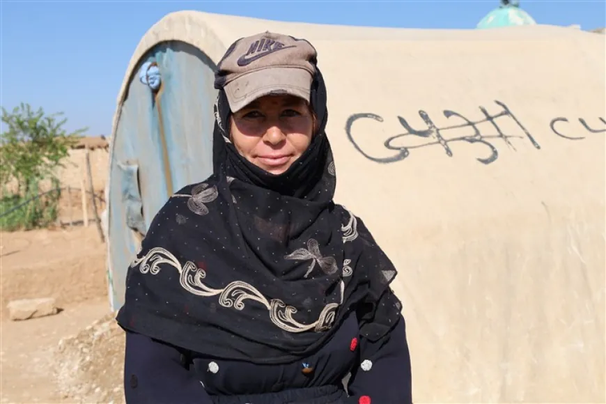 Koçberên vegeriyayî kon li ber malên xwe vedane