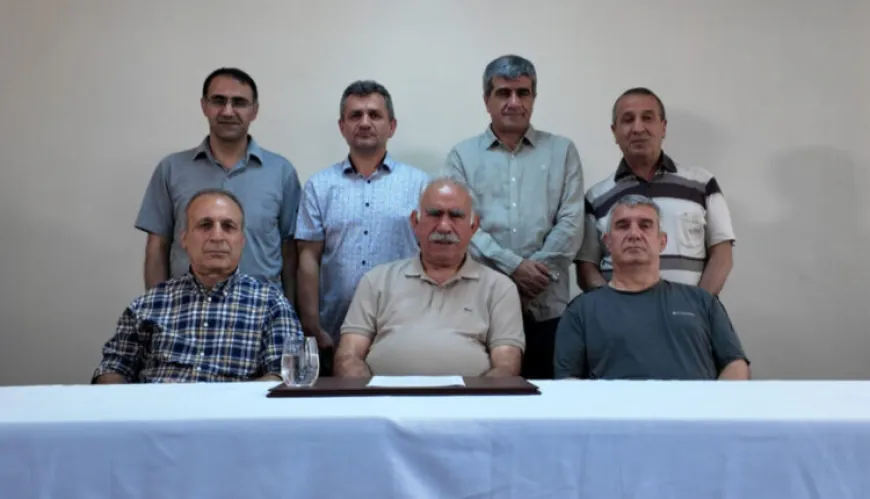 Malbatan li Îmraliyê hevdîtin pêk anî