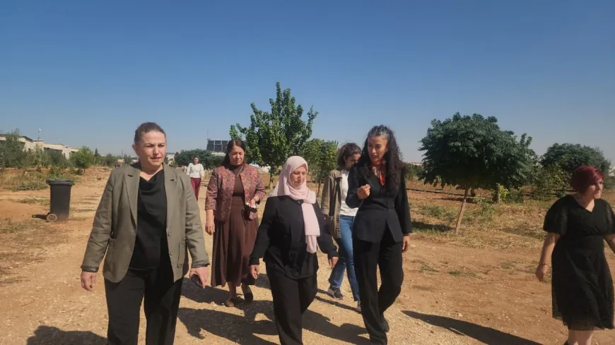 Şandeya Bakurê Kurdistanê serdana Jinwar kir