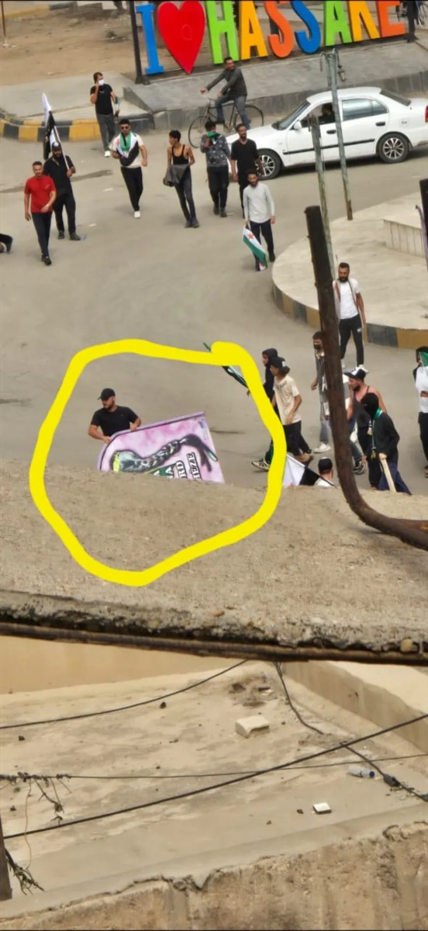 Rewşa her sê birayên birîndar ên li Hesekê aram e
