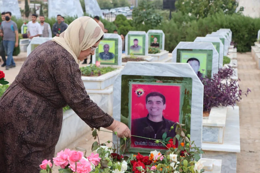Şehîd Bawer Agir li ser gora wî hat bibîranîn