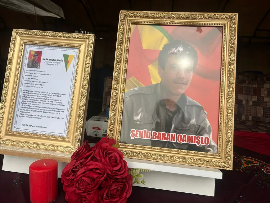 Ji bo merasîma 26 şehîdan şêniyên Cizîrê li Qamişlo kom bûn